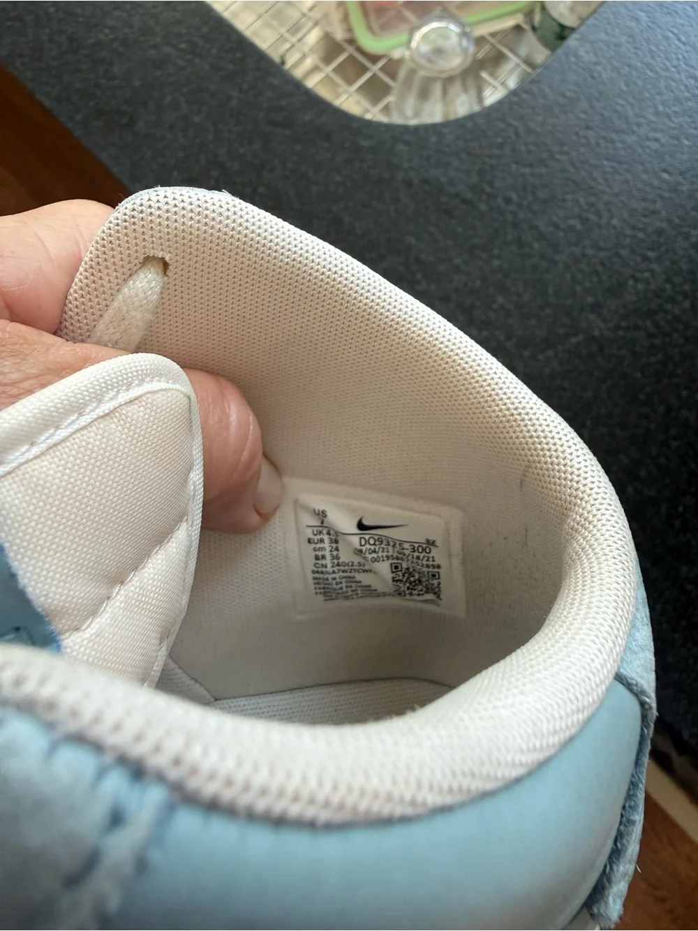 Nike Air Force 1High ‘07 LV8 in lt. blue/white with the “from 1982” lace dubrae